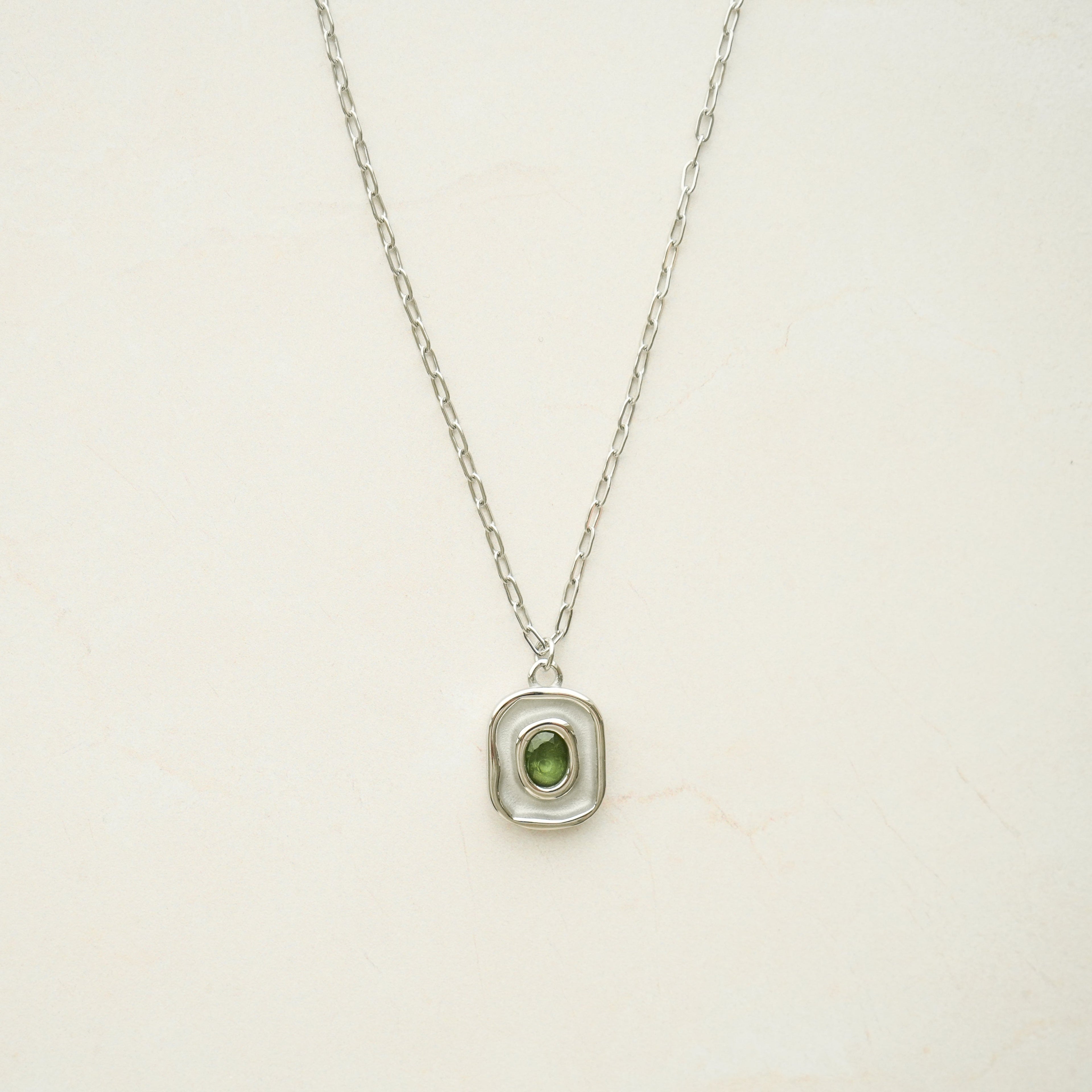 Verde Pendant Necklace